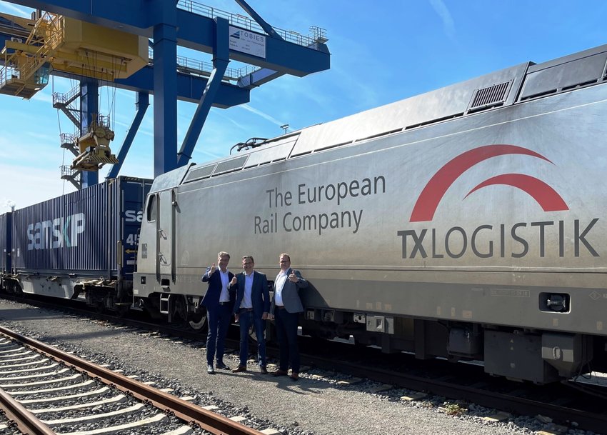 TX Logistik fährt für Samskip Multimodal auf der Relation Duisburg − Katrineholm